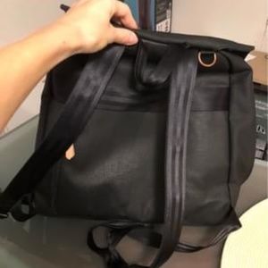 Meta petunia pickle bottom diaper bag